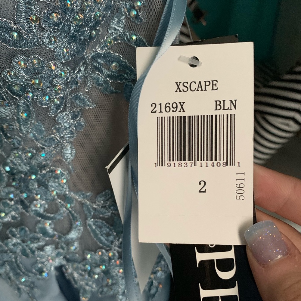 Prom dress - Picture 4 of 6